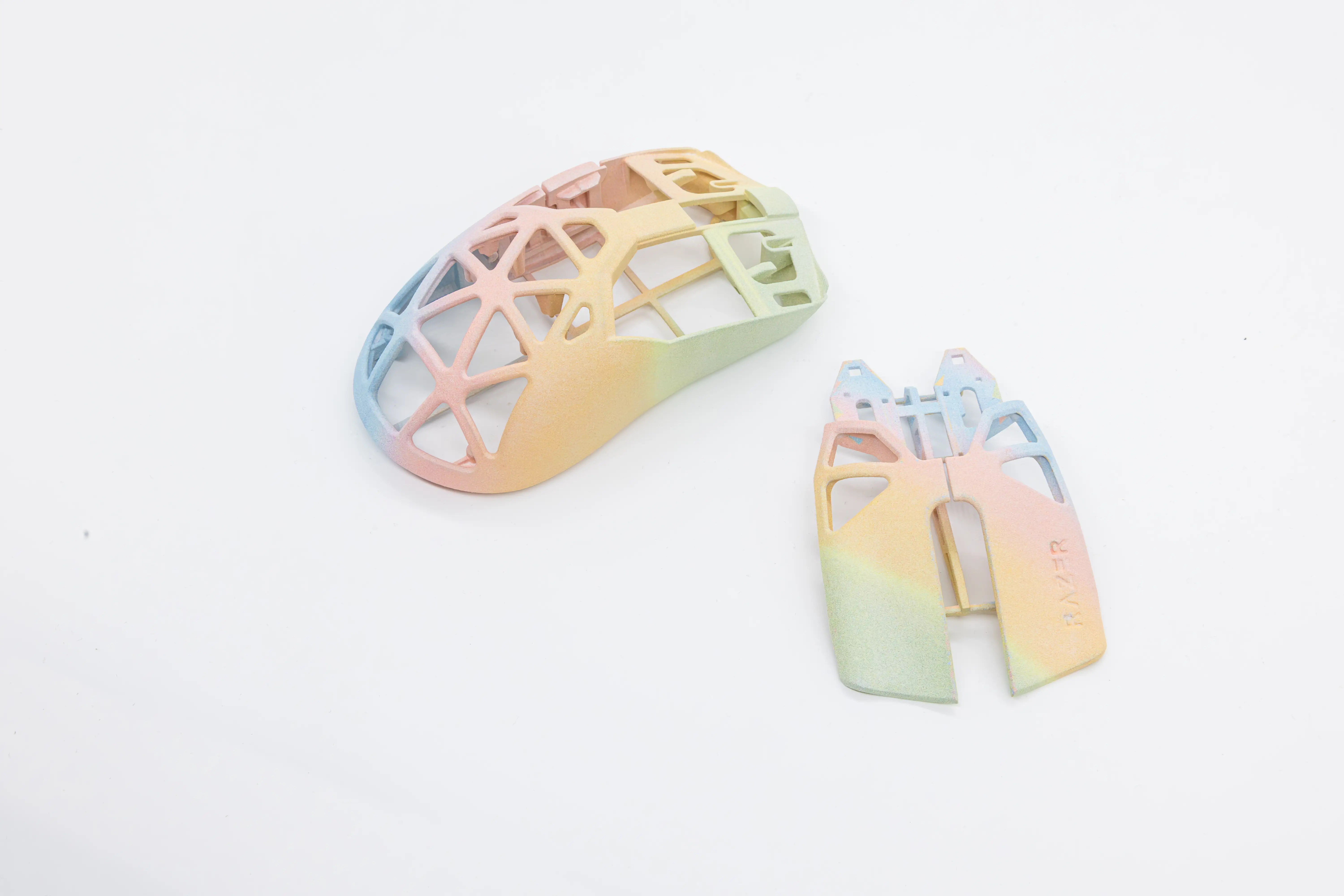hp mjf full color nylon mouse shell prototype